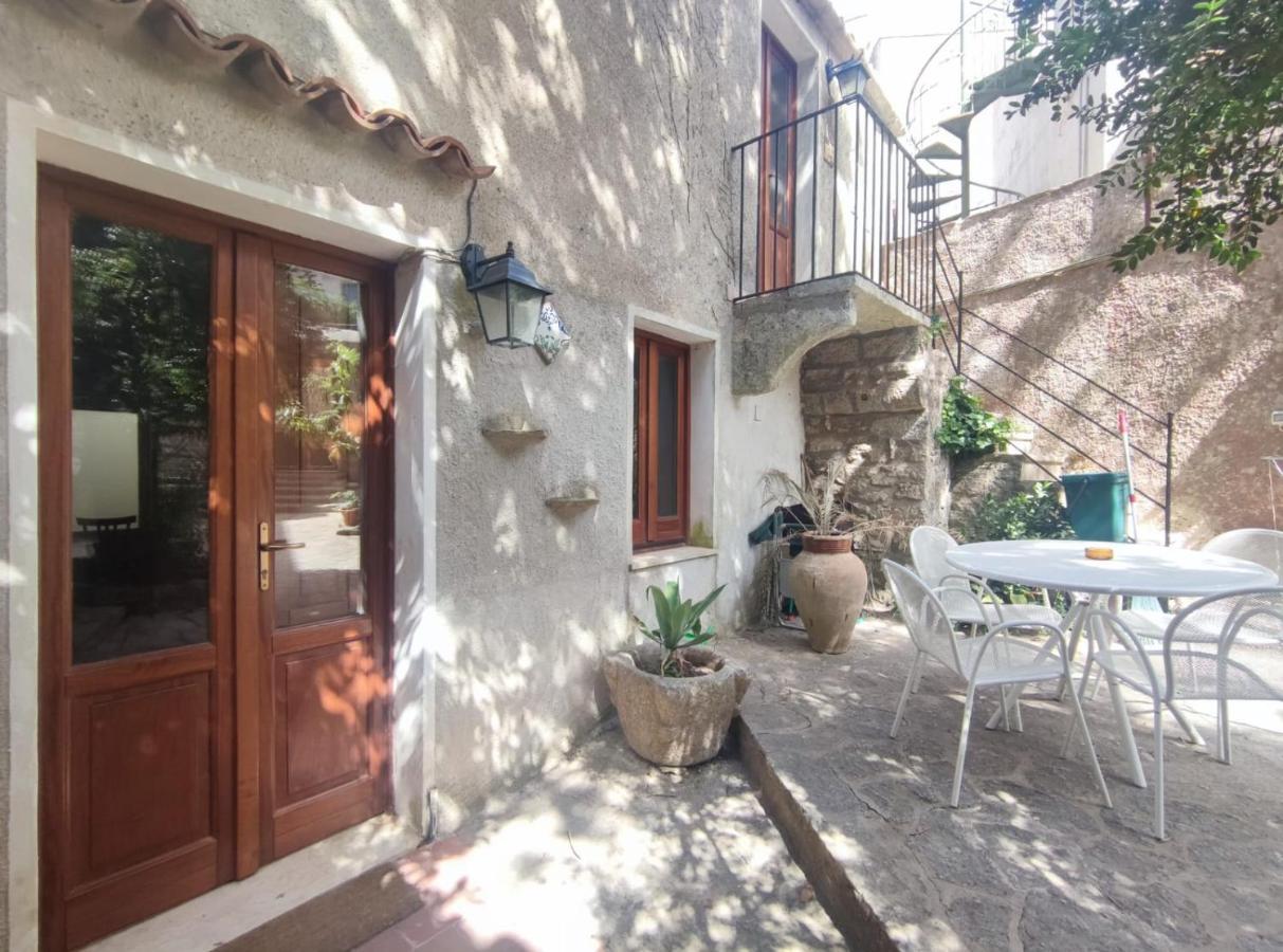 Apartamento Cortile Via Sales 11 Erice Exterior foto