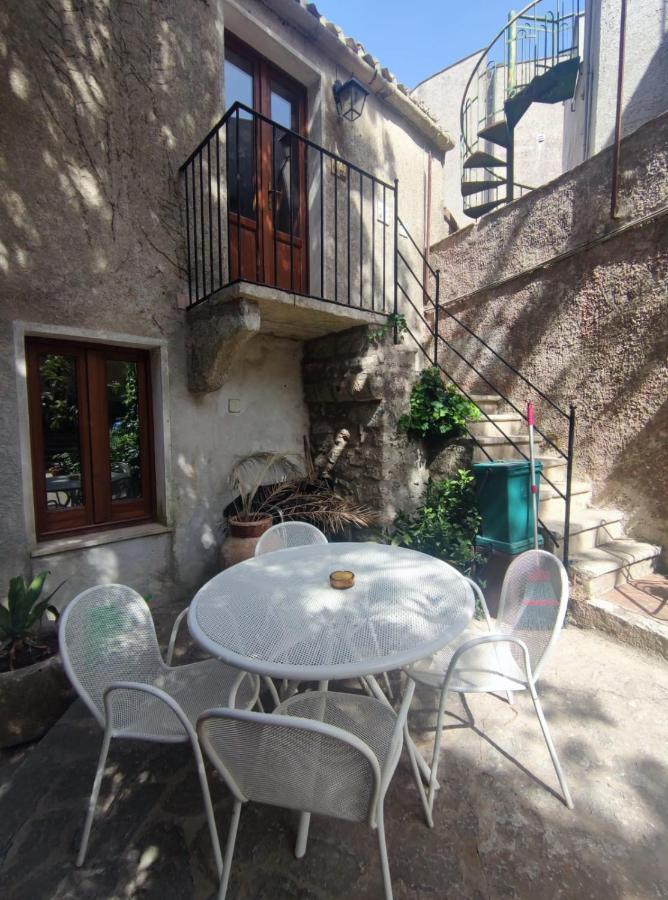 Apartamento Cortile Via Sales 11 Erice Exterior foto