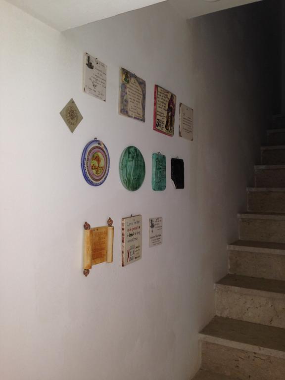 Apartamento Cortile Via Sales 11 Erice Habitación foto